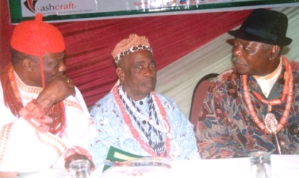 Amayanabo of Twon Brass, King Alfred Diete-Spiff (right) discussing with Orodje of Okpe, Edo State, King Felix Mujakperuo (left), while another royal father, listens with interest at the just concluded South-South Traditional Leaders’ Retreat held at Presidential Hotel, Port Harcourt, recently.  Photo: King Osila