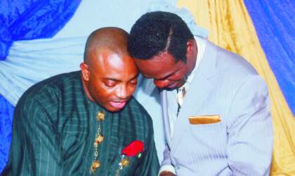 General Manager, Rivers State Newspaper Corporation, Mr Celestine Ogolo (left) in close conversation with Apostle Jeremaih Williams, Senior Pastor of Gospel Wealth Embassy, Port Harcourt, during the Corporation’s End-of-Year Thanksgiving/Retirees and Staff Award ceremony, last Wednesday. Photo: Chris Monyanaga.