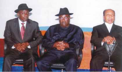 First Speaker of Old Rivers State House of Assembly, Rt. Hon. R. R. Briggs (right), Rivers State PDP Chairman, Chief G. U. Ake (middle) and a former speaker of Rivers State House of Assembly, Hon. Stephen Ezekwem, during the Governor’s 2010 Budget presentation, at the Rivers State House of Assembly, yesterday.