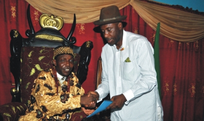 Rivers State Governor, Rt. Hon Chibuike Rotimi Amaechi (right), receiving an address from Gbeneneme Gokana Kingdom, King Bagia Barnabas, on behalf of Gokana Council of Chiefs, during a courtesy visit at Gokana Local Government, recently.