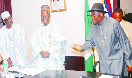 Acting President Goodluck Jonathan (right), Chairman Committee on Jos crisis, Chief Solomon Lar (centre), and Vice Chairman, Amb. Yahaya Kwande,  at a meeting on Jos crisis, in Abuja, last Tuesday. Photo: NAN