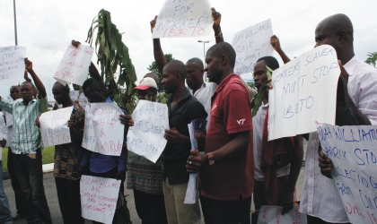 Staff of Ibeto Cement Company protesting against maltreatment to workers by the company, at the Rivers State House of Assembly, yesterday. Photo: Chris Monyanaga