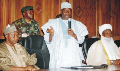 The Tide Monday Back Pix President Goodluck Jonathan,(middle) Vice President Namadi Sambo (left) and Sultan of Sokoto, Alhaji Sa'ad Abubakar II, at a meeting with Emirs and leaders of Jama'atu Nasril Islam in Kaduna, yesterday.