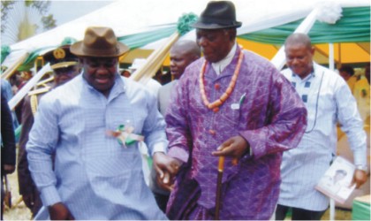 FRED11051101 Rivers State Deputy Governor, Engr Tele Ikuru (left) with first Military Administrator of Rivers State and Amayanabo of Twon-Brass, King Alfred Diete-Spiff, shortly after attending a pull-out parade for Sir William Igoni Park, retired Assist Comptroller- General of Immigration in Port Harcourt, last week. Photo: Kevin Nengia
