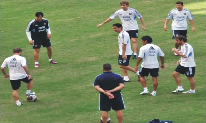 FRED01061103 Argentina's national team training in Abuja yesterday for Guinness the Match friendly between them and Nigeria.
