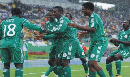 Flying Eagles celebrating one of Edafe Egbedi’s(18) strikes against Guatemala at the ongoing Under-20 World Cup in Colombia on Sunday