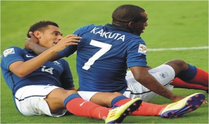 FRED17081103 France players celebrating their victory over Nigeria’s Flying Eagles in the quarter-finals