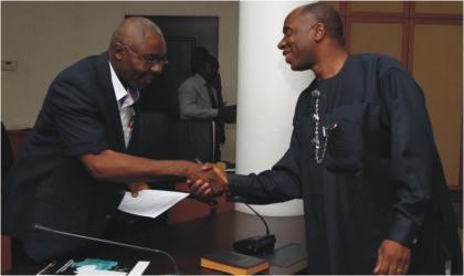 FRED09091101 Rivers State Governor, Rt.Hon. Chibuike Amaechi (right) in a handshake with Mr. Patrick Ogbu, Chairman, Nigerian Television Authority (NTA) Board of Directors, during a courtesy visit to Government House, Port Harcourt, yesterday.