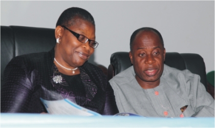 FRED21101101 Rivers State Governor, Rt. Hon. Chibuike Rotimi Amaechi and World Bank Vice President, Africa Region, Mrs. Oby Ezekwesili during a sub-national forum on Public Procurement in Nigeria, in Port Harcourt, yesterday.