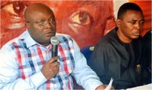 Speaker, Rivers State House of Assembly, Rt. Hon. Otelemaba Amachree (left), announcing the burial arrangement of his late predecessor, Rt. Hon. Tonye Harry, during a press conference last Monday. With him is the Deputy Speaker, Hon Leyii Kwanee.