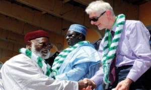 L-R: Former Head of State, Rtd Gen. Abubakar Abdulsalami, Governor Mukhtar Yero of Kaduna State and Founding Director, Forum for Cities in Transition, Prof. Padiraig O'malley, at the 4th International Conference on Peace and Reconciliation in Kaduna last Monday. Photo: NAN