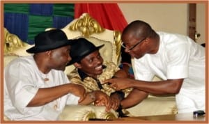 Sen. Magnus Abe (left) with Rivers State Commissioner for Budget and Economic Planning, Gogo Charles (right) and Chairman, Andoni LGA, Orom Nte, during a meeting in Ngo, yesterday.