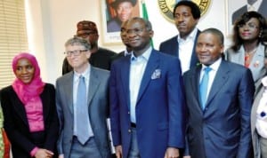 L-R: Executive Director, Dangote Foundation, Miss Alima Dangote; Mr Bill Gates; Lagos Commissioner for Agriculture, Prince Gbolahan Lawal; Governor Babatunde Fashola of Lagos State; Commissioner for Science and Technology, Mr Adebiyi Mabadeje; Alhaji Aliko Dangote and Commissioner for Establishment, Mrs Florence Oguntuase, during a visit of Bill Gates to Governor Fashola in Lagos last Tuesday. Photo: NAN