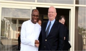 Rivers State Governor, Rt. Hon. Chibuike Rotimi Amaechi (left), in a warm handshake with the United States Ambassador to Nigeria, James F. Enwistle, when the Ambassador visited him in Port Harcourt recently.