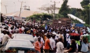 Protest by Ogoni youths who marked the World Human Rights Day by blocking East-West Road, to draw attention of the Federal Government to the non-implementaton of the UNEP report, yesterday.