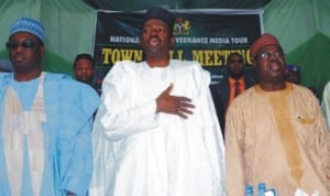 L-R: Governor Mukhtar Yero of Kaduna State, Minister of Information, Mr Labaran Maku and Deputy Governor, Amb. Nuhu Bajoga, during a town hall meeting as part of National Good Governance Tour in Kaduna recently. Photo: NAN