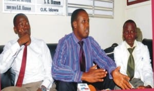 L-R: Financial Secretary, Association of Resident Doctors ARD), UCH Branch, Dr Adekunle Alagbe, President, ARD UCH, Dr Babatunde Babasanya, Social Secretary, ARD UCH, Dr Temitope Ademoyeje, at a news conference over suspension of the strike by Resident Doctors of University College Hospital in Ibadan, last Tuesday.