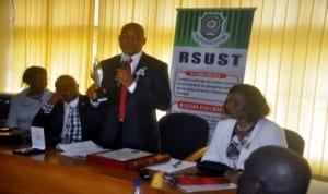 Rivers State University of Science and Technology (RSUST) recently won the Best Regional University Award from Europe Business Assembly, United Kingdom. Vice Chancellor of the university, Prof. B. B. Fakae displaying the award at a press briefing, recently. With him are Registrar of the institution, Mrs Daba Odumabo, Deputy VC, Prof. Howells Hart and Librarian, Dr Blessing Ahiazu.