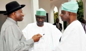 President Goodluck Jonathan (left), discussing with Secretary, Presidential Advisory Committee on National Dialogue, Dr Akilu Indabawa (middle) and the Chairman, Senator Femi Okurounmu, in Abuja.