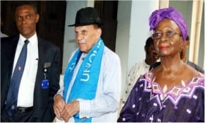 L-R: Vice Chancellor,  University of Port Harcourt (UNIPORT), Prof. Joseph  Ajienka, Founder, International Conference on Thinking,  Prof. William Maxwell and a Professor with the  English Department, UNIPORT,  Prof. Molara Ogundebe,  at a public lecture on  Genius Principle at the university, yesterday.