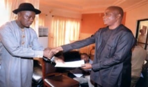 Acting chairman, Kpean Council of Chiefs, Chief Gilbert Saroh Warinee (left) presenting the council’s address to member representing Khana Constituency I, Hon. Legborsi Nwidadah, during the council’s solidarity visit to the lawmaker in Port Harcourt, last Wednesday.