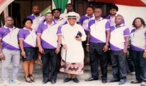 Paramount Ruler and Nyenwe-Eli of Oginigba Community in Obio/Akpor Local Government Area of Rivers State, Eze G.B. Odum (middle), with members of Focus on Niger Delta Girl-Child Education and Poverty Eradication Initiative (FOND-GEPEI), during a courtesy visit on the monarch in Port Harcourt last Thursday.