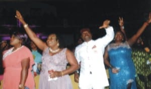 Patience Uzokwor (2nd left), Kenneth Okonkwo and other actresses.