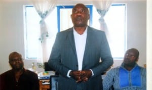 SPDC Media Manager, Mr . Precious Okolobo, expressing shock over the death of former National  President of Nigerian Union of Journalists,  (NUJ), Late Mr. Ndagene Akwu,  during his condolence visit to the Rivers State NUJ Secretariat  in Port Harcourt, last Tuesday. With him are the State Chairman (NUJ), Mr. Opaka Dokubo (right) and his vice, Mr. Omoni Ayo- Tamuno. Photo: Obina Prince Dele