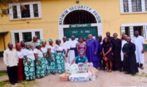  Bishop of The African Church, Rivers Diocese (middle) Rev Isaac AA Falana (JP), with men of God and members of the church during a visit to Port Harcourt Prison, as part of his Episcopal visit to Port Harcourt Archdeaconry, recently.