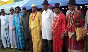 Rivers State Governor, Chibuike Amaechi (3rd right) with some chiefs of Rumuepirikom, during the round off of the governor’s meet the people tour of Obio/Akpor Local Government Area, recently.