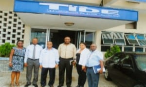 General Manager, Rivers State Newspaper Corporation, Mr Celestine Ogolo, (3rd left) in  a group photograph with the Exco of  Nigeria Hotels Association, Rivers State chapter, during  their official visit to the corporation recently. Photo: Obinna Prince Dele