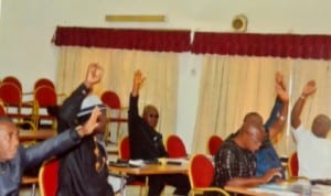 Rivers State lawmakers voting to support the approved N50 billion bond for Rivers State Government in Port Harcourt recently. Photo: Chris Monyanaga