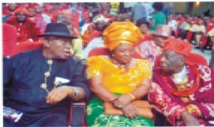 Chairman, Rivers State Council of Traditional Rulers and Gbenemene of Tai Kingdom, King Godwin N.K. Gininwa (right), with his wife, Queen Grace and former Secretary to Rivers State Government (SSG), Chief Sampson Agbaru, during the thanksgiving service to mark the 75th birthday anniversary of the King at Dr. Obi Wali International Convention Centre, Port harcourt, recently. Photo: Chris Monyanaga. 