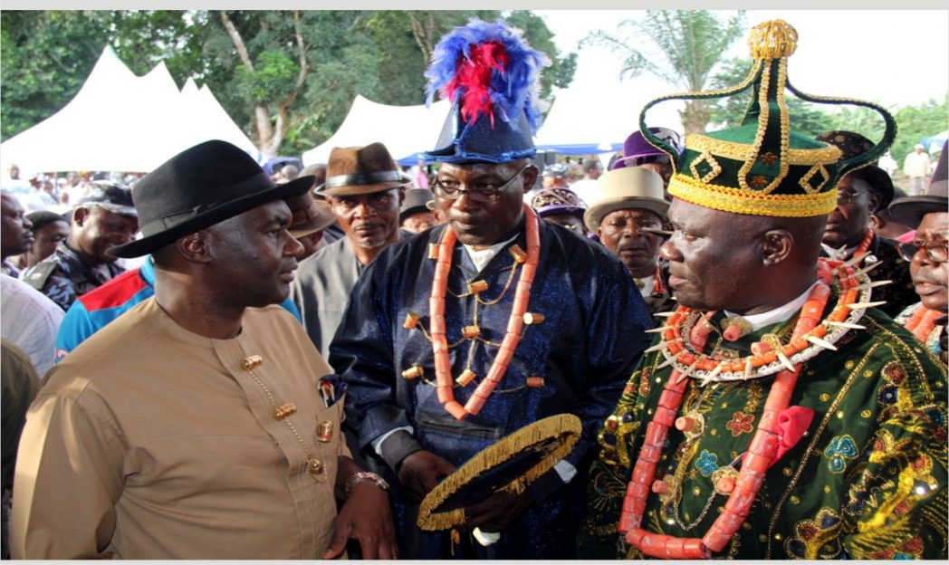Senator representing Rivers South-East Senatorial District at the National Assembly, Senator Magnus Abe (left), discussing with the Amanyanabo of Oproama Community in Asari -Toru LGA of Rivers State, King Wright Praffi (right), at a public function while other chiefs listen with rapt attention, recently.