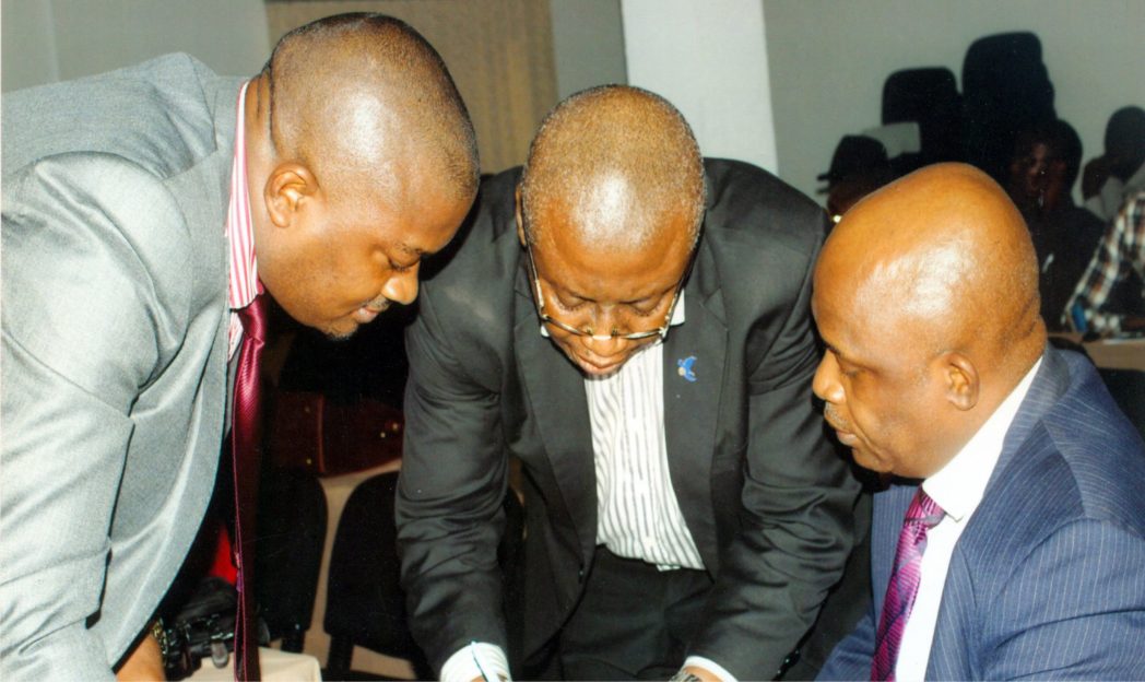 L-R: Assistant Secretary, Association of General & Private Medical Practitioners of Nigeria (AGPMPN), Rivers Chapter, Dr Olafare Patrick, Chairman Organising Committee, Dr Edmund Anuforo, with State chairman, Dr Henry Sota, in the Private Practitioners Week 2014 and CPD Programme Public Private Partnership (PPP), organised by the association, in Port Harcourt.