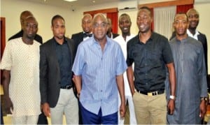 Former Senate President David Mark (middle), with executive members of the Idoma Young Professionals, during their endorsement visit to Senator Mark, in Abuja recently.