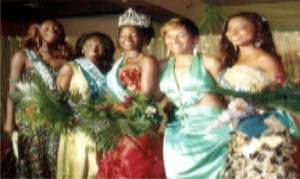 Miss Earth 2009, Nkechi Okendu (3rd right) with Ibinabo Fiberesima and other contestants