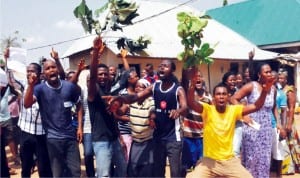 Residents of Chika and Aleita protesting over outrageous March electricity bill and  lack of functional electricity transformer in Abuja last Friday.