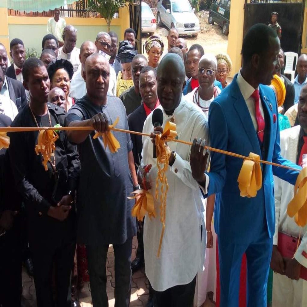 Representative of the Rivers State Governor and Chief of Staff, Government House, Port Harcourt,  Engr Emeka Woke  (2nd right),with the General Overseer of the Fire Brand Apostolic Ministry Worldwide, Pastor Olufemi Odeyale (right), member representing Emohua State Constituency in the House of Assembly, Hon Sam Ogeh (2nd left) and others,  during the  4thAnniversary celebration of the church in  Ibadan, recently.